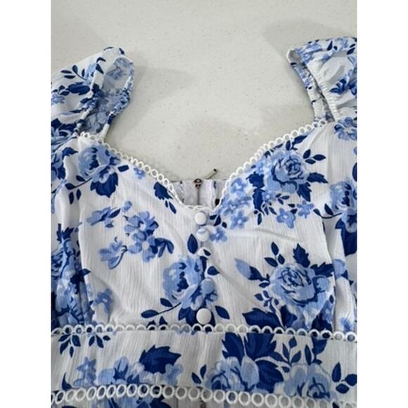 NWT!!"Love By Design"ONLY TOP,Puff Sleeve,Cottage,Floral,Puff Sleeves,Blue Roses - Picture 4 of 8